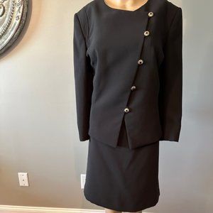 TAHARI BLACK 2PC SKIRT SUIT
